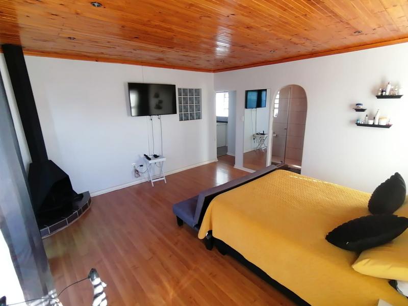 To Let 2 Bedroom Property for Rent in Pelikan Park Western Cape